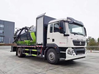 重汽豪沃15方清洗吸污车